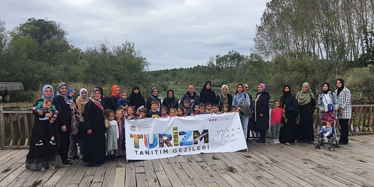 Sakarya Büyükşehir’in gezi programı minikleri mest etti