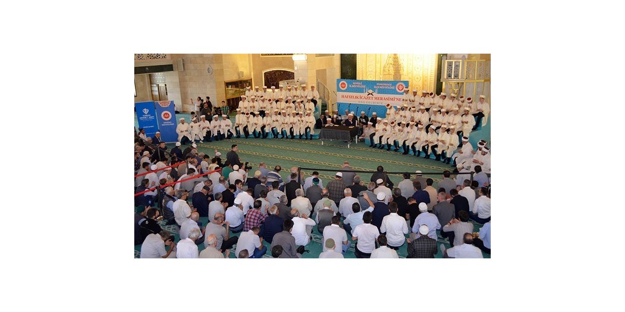 Denizli’de 53 hafız için hafızlık icazet merasimi düzenlendi
