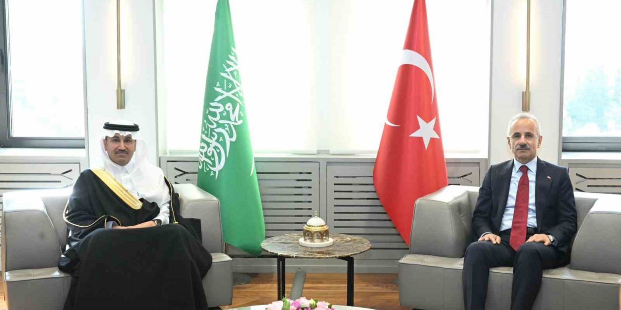 Bakan Uraloğlu’ndan Suudi Arabistan ile deniz taşımacılığı alanında iş birliği mesajı