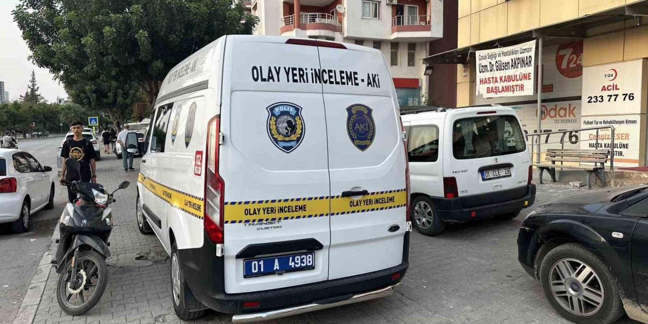 Balkondan dengesini kaybedip düşen çocuk öldü