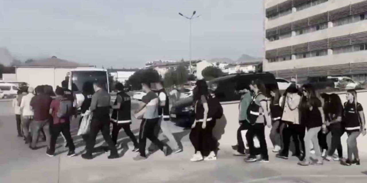 Antalya’da medikal malzeme operasyonu: 3 tutuklama