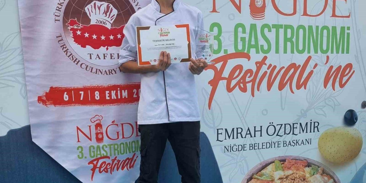 KAYÜ Aşçılık Programı Öğrencileri, Adana ve Niğde’deki yarışmalardan derecelerle döndü