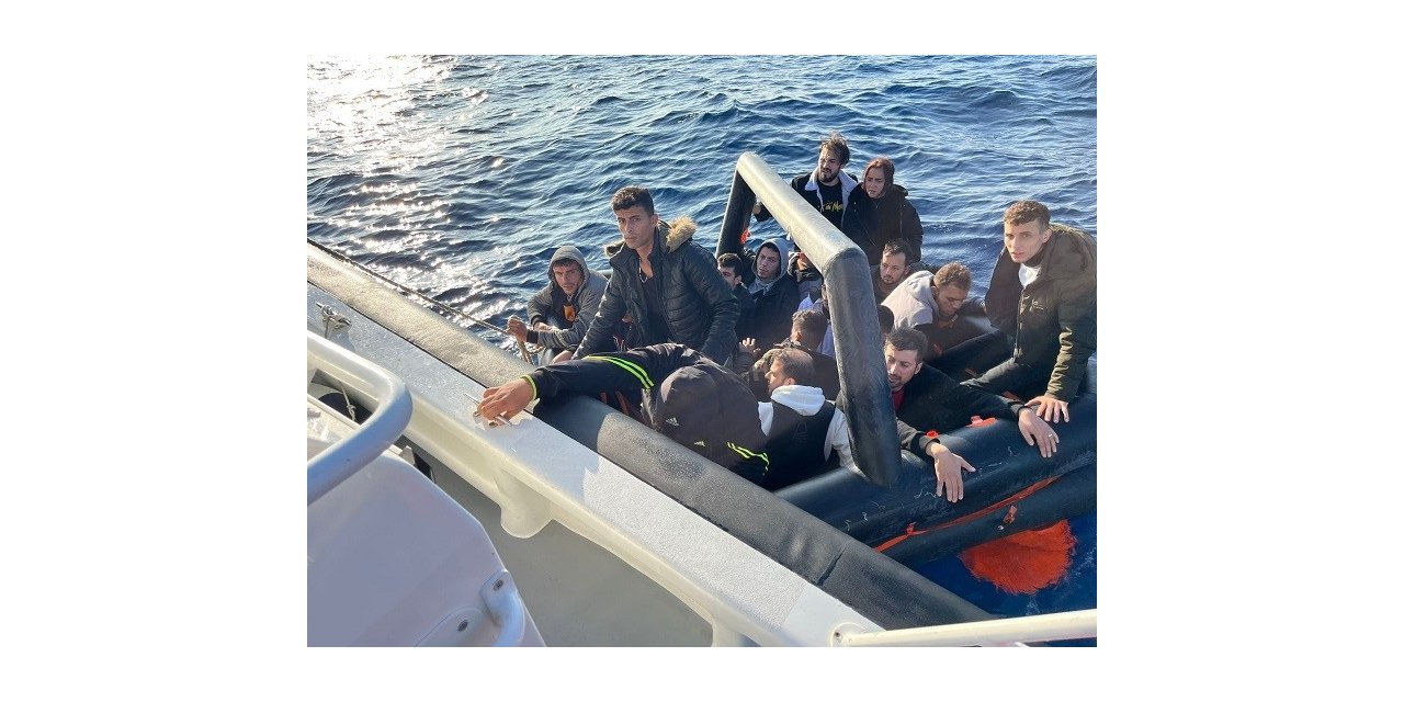 Can salına bindirip denizin ortasına bıraktılar