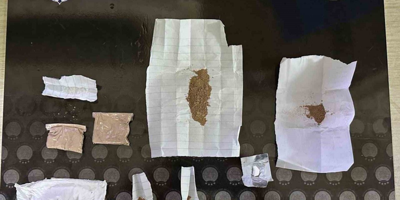 3 şüpheli uyuşturucudan yakalandı