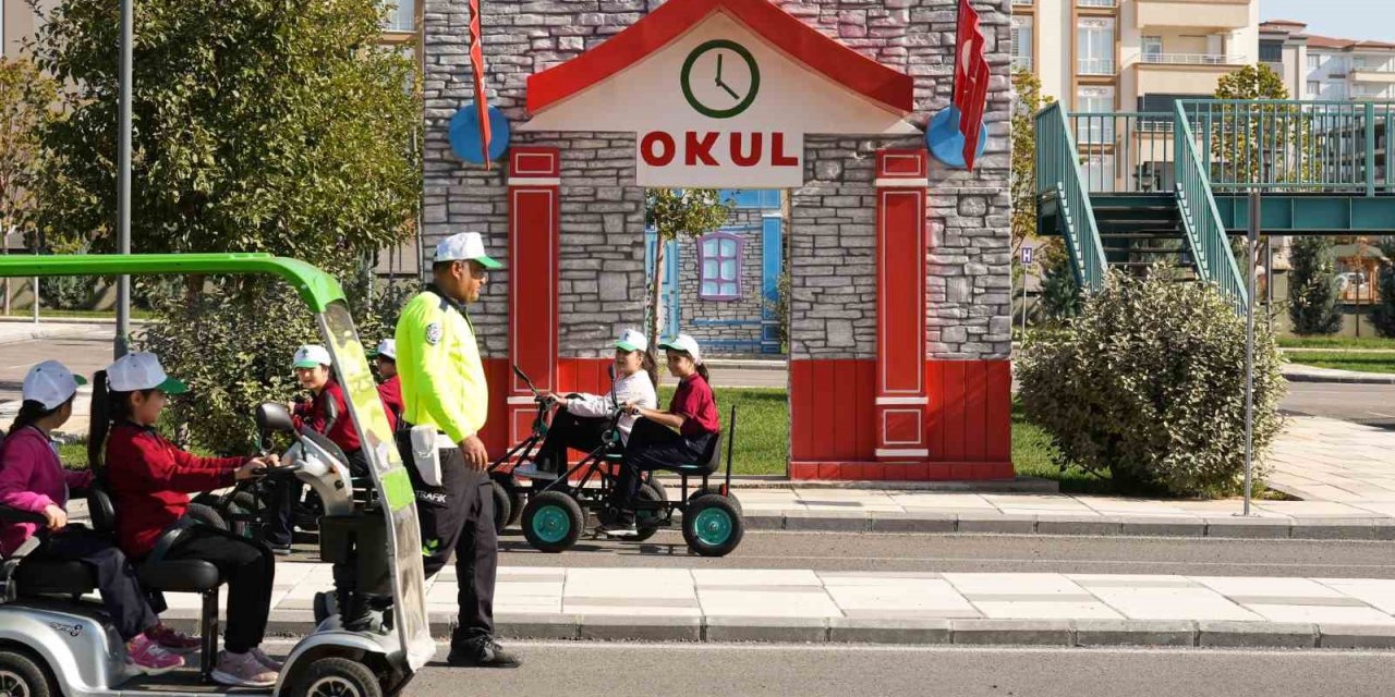 Şehitkamil Trafik Eğitim Parkı’nda eğitimler başladı