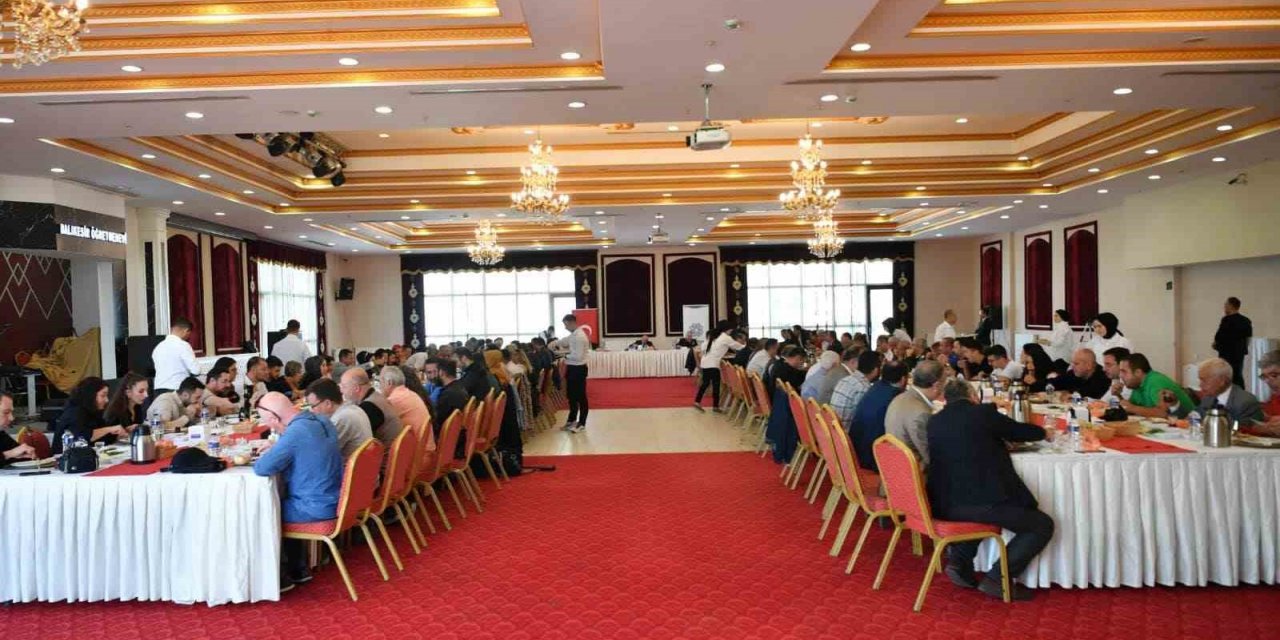 Vali Ustaoğlu basınla buluştu