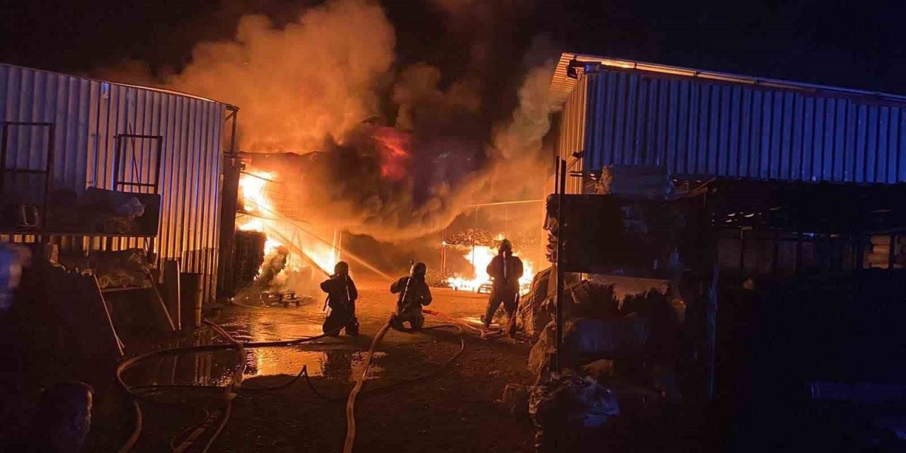 Bursa itfaiyesi 1 ayda 2 bin 184 olaya müdahale etti