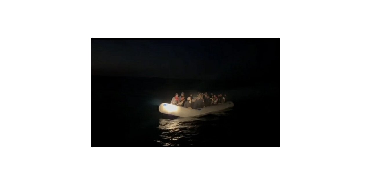 Ayvacık açıklarında Yunan unsurlarınca ölüme terk edilen 46 kaçak göçmen kurtarıldı