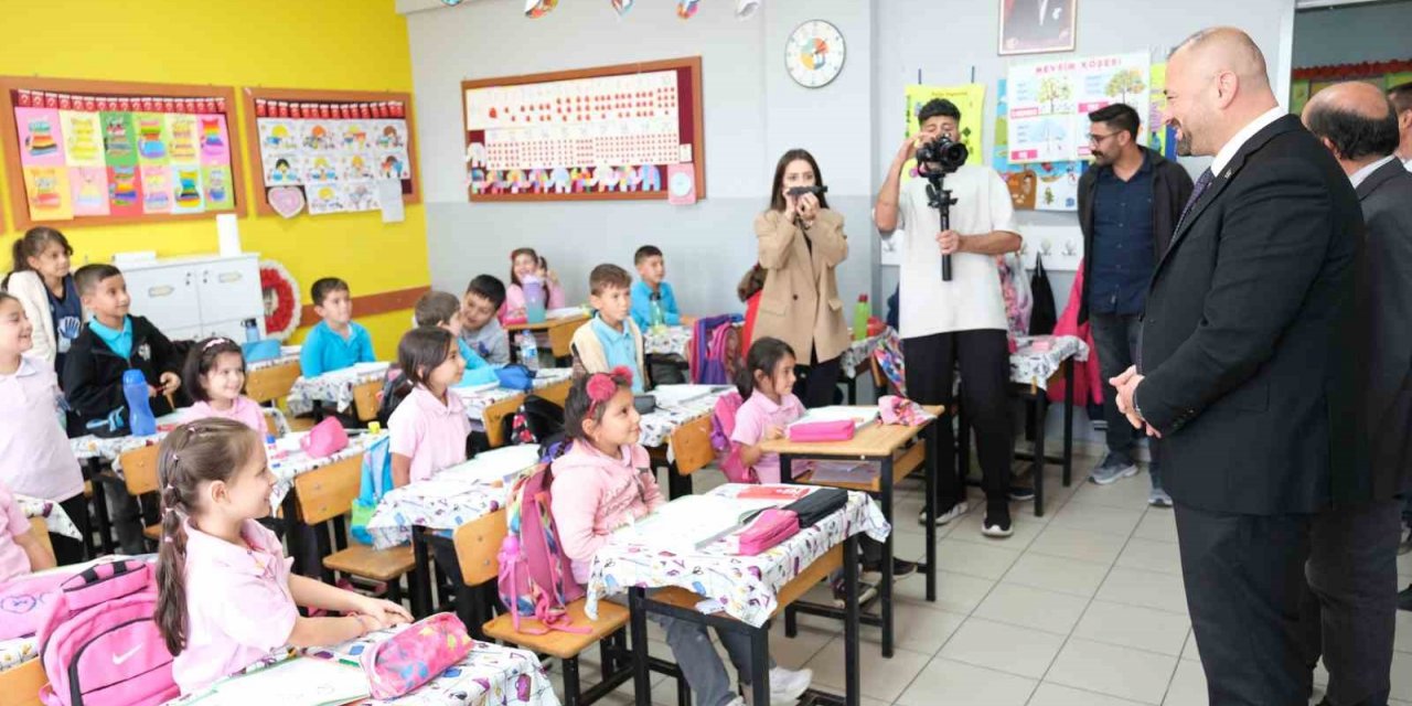 Başkan Aykurt öğrencinin seçim vaadini gerçekleştirdi