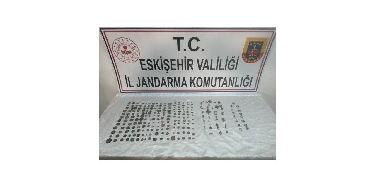 235 parça tarihi eser ile yakalandılar