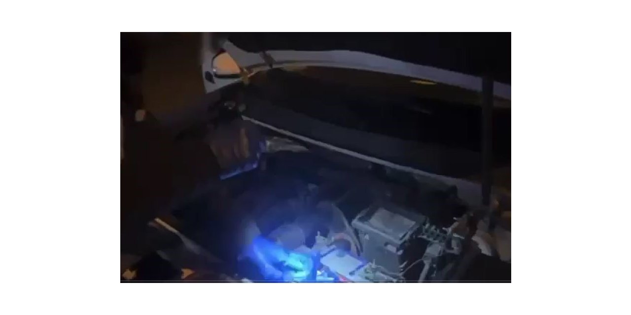 Arama yapılan araçtan 5 ruhsatsız tabanca çıktı