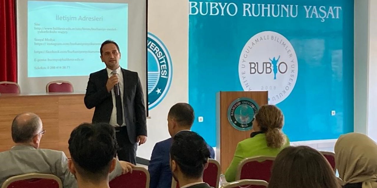 Burhaniye MYO’da açılış dersi ve oryantasyon eğitimi