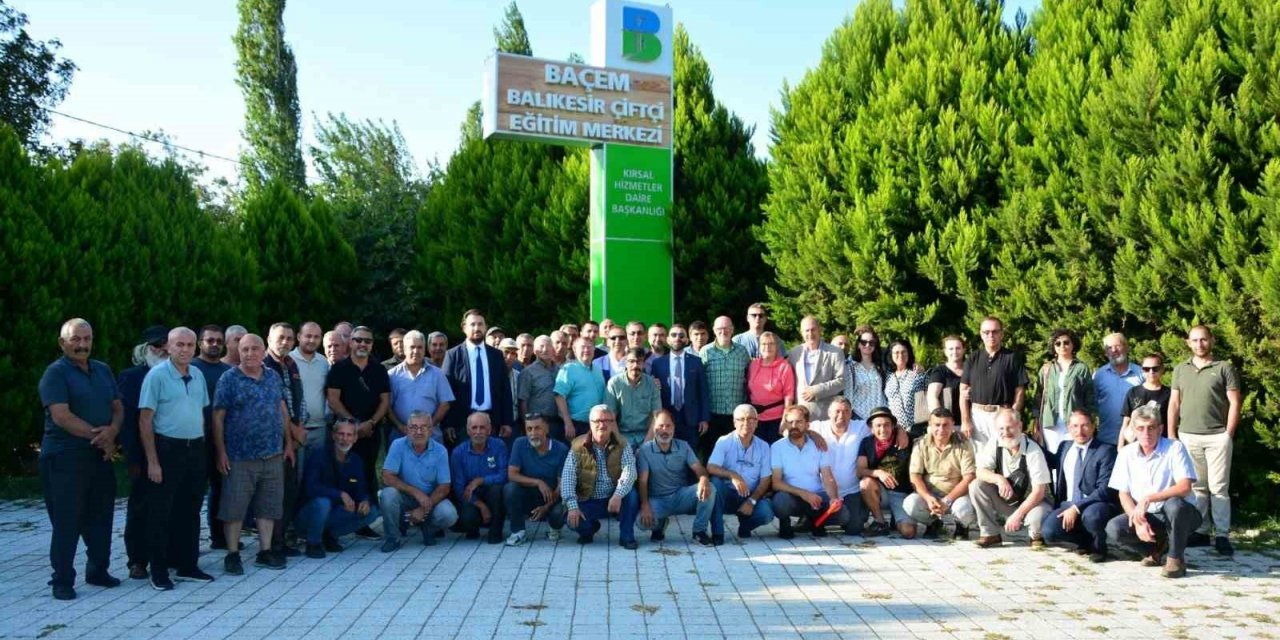 Burhaniye’de apiterapi paneli düzenlendi