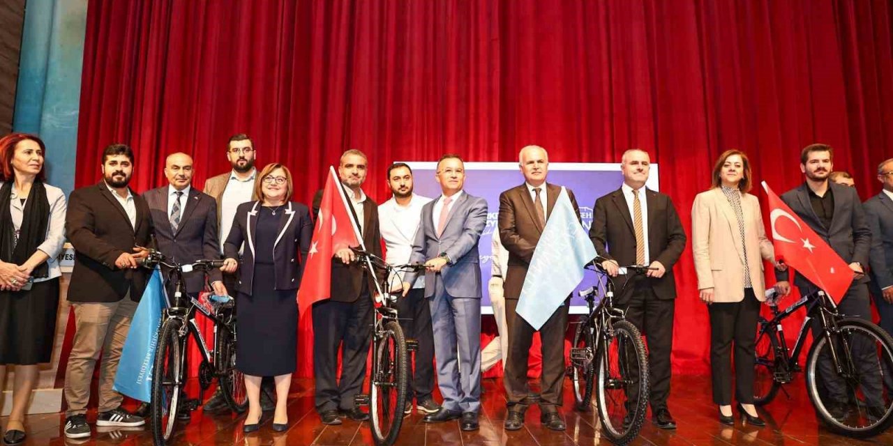 Büyükşehir, il genelindeki 2 bin din görevlisine bisiklet dağıtacak