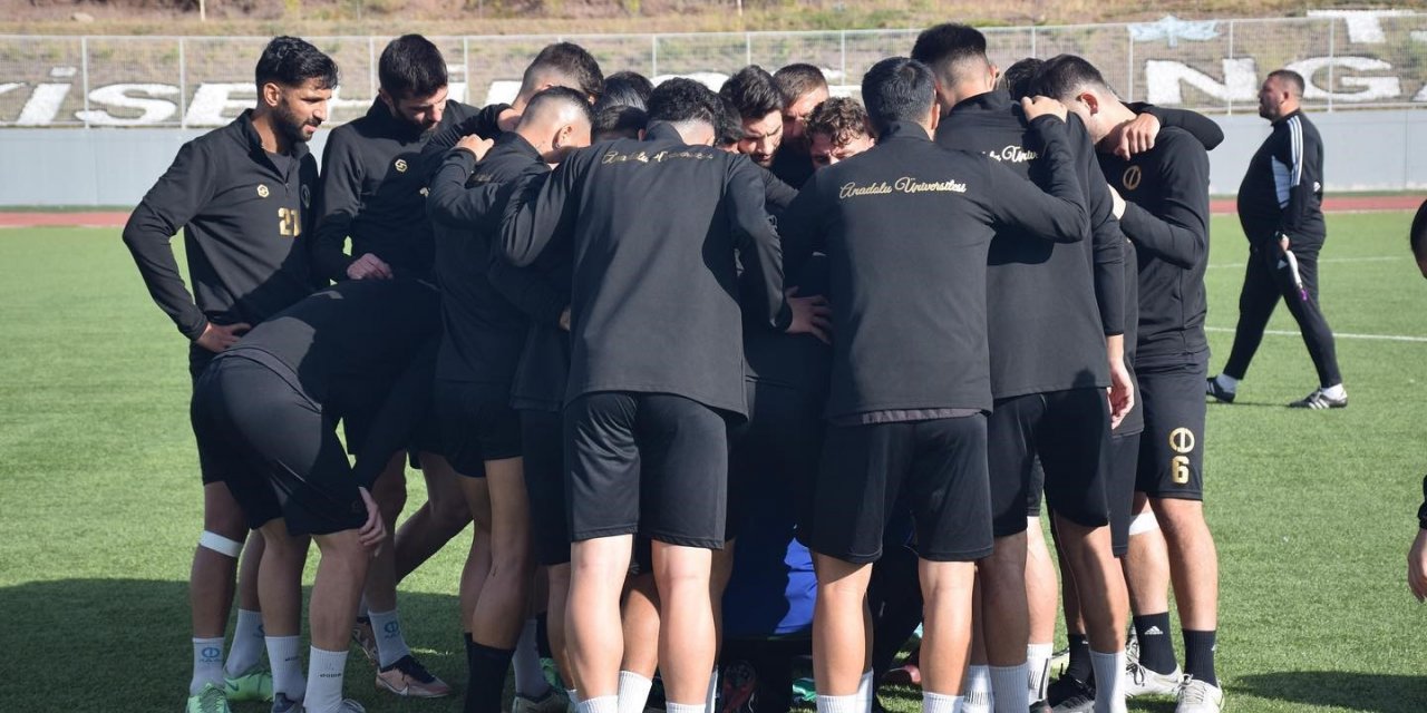 Anadolu Üniversitesi Batman Petrolspor maçının hazırlıklarını sürdürüyor