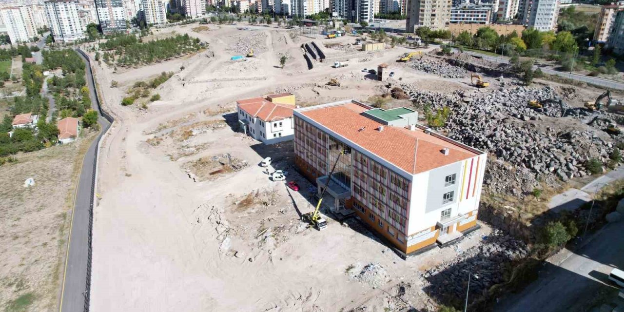 Talas Millet Bahçesi Eğitim Kampüsü hızla yükseliyor