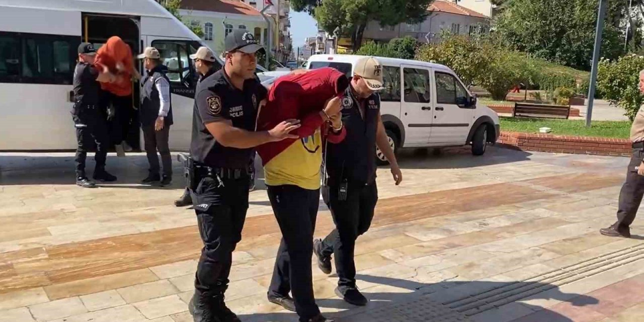 Terör operasyonunda gözaltına alınan şüpheliler adliyeye sevk edildi