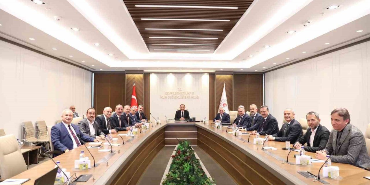 Başkan Büyükkılıç’tan Bakan Özhaseki’ye ziyaret