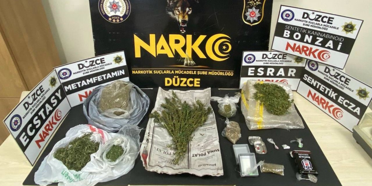 Düzce’de uyuşturucu satıcısı 2 şüpheli yakalandı