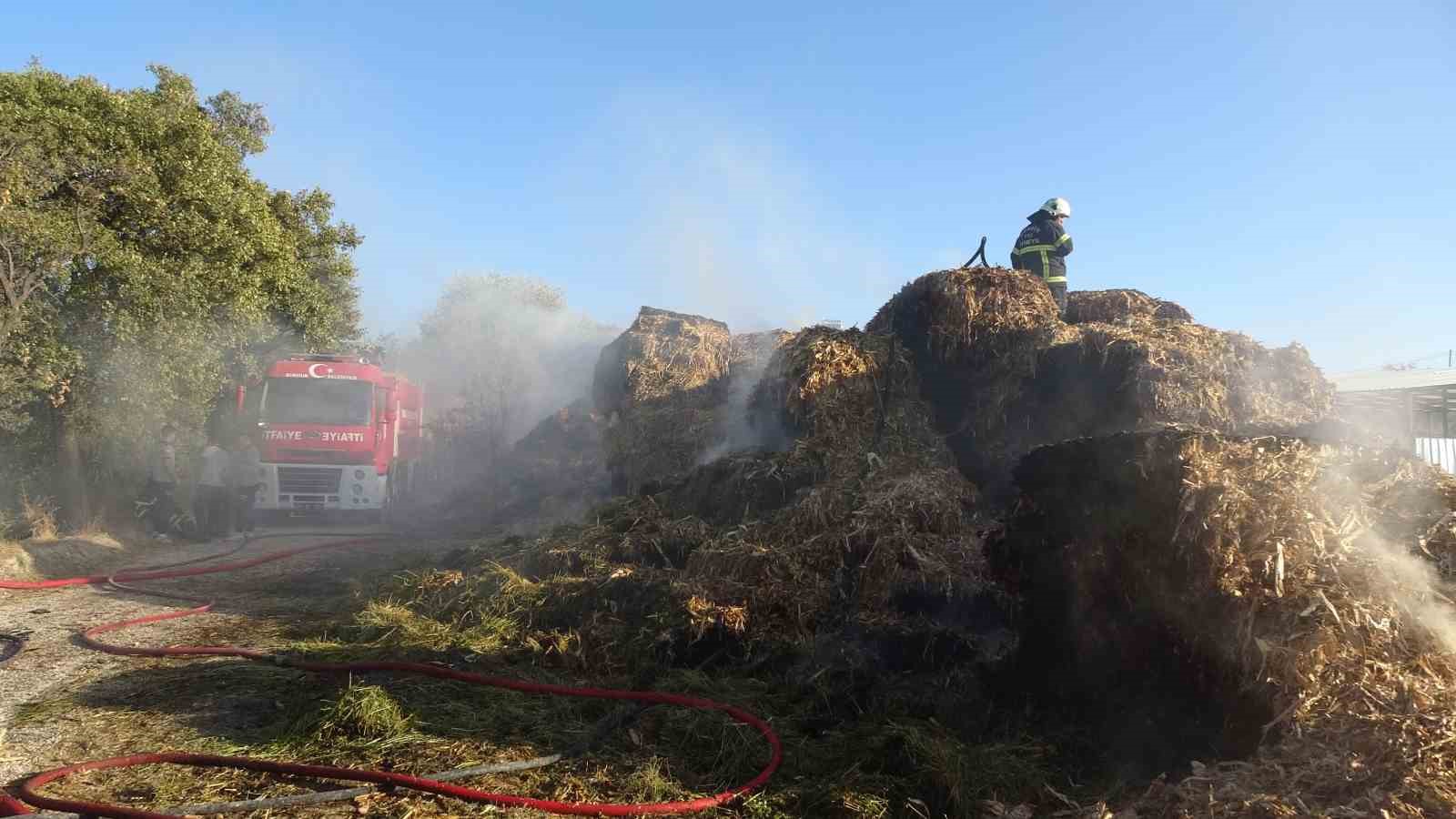 Kaynak makinesi 60 ton saman balyasını küle çevirdi