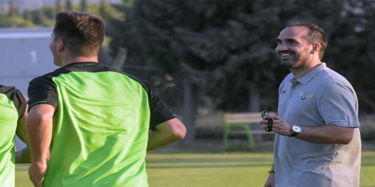 Konyaspor'un Gol Tanrısı Theofanis Gekas, Darıca Gençlerbirliği'nin Yeni Teknik Direktörü