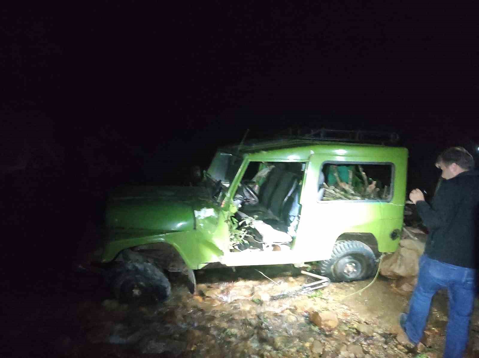 Espiye'de 150 metrelik uçuruma yuvarlanan araç sürücüsü hayatını kaybetti