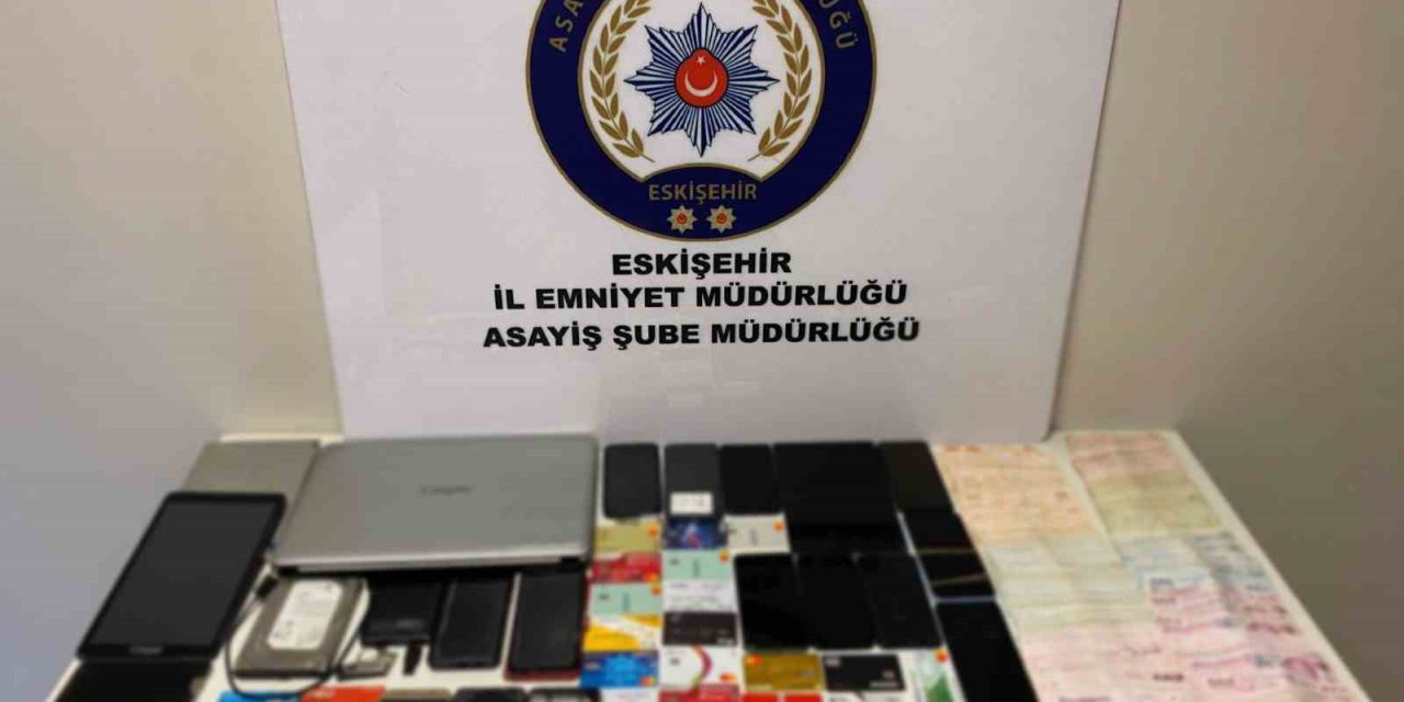 Sosyal medyayı kullanıp vatandaşa kan kusturuyorlardı, yakalandılar