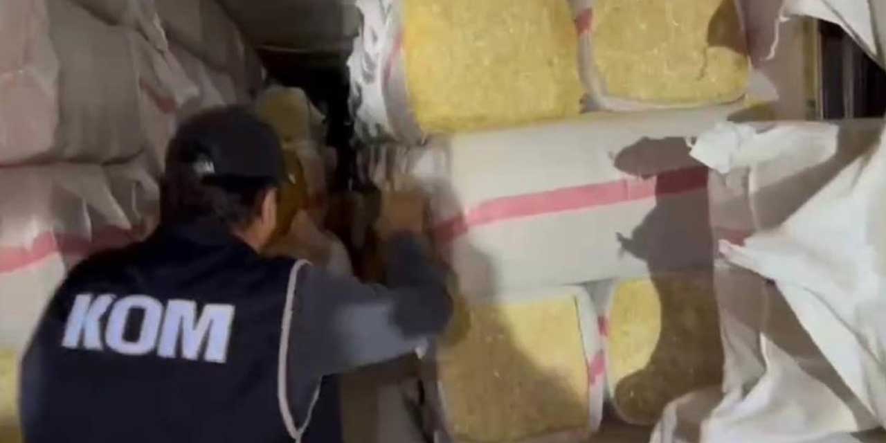 Dinlenme tesisinde durdurulan tırın gizli bölmelerinden kaçak sigara çıktı