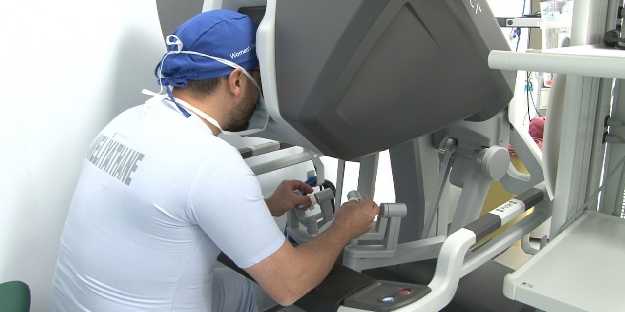 Rahim kanserinde robotik cerrahi başarısı