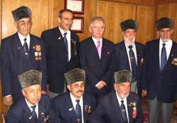 Kayhan, gazilere övgüler yağdırdı