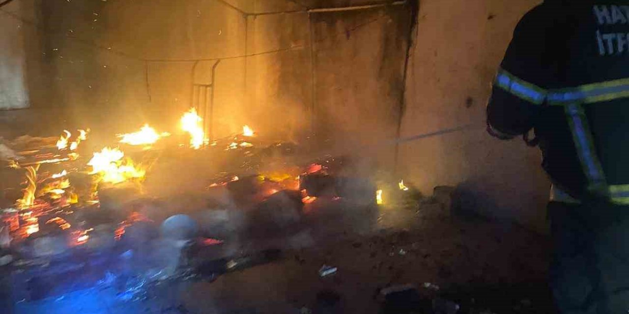 Hatay'da Ardı Ardına Çıkan Yangınlar İtfaiye Ekiplerini Harekete Geçirdi