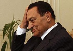 Mübarek’in gazetecileri de görevden alındı