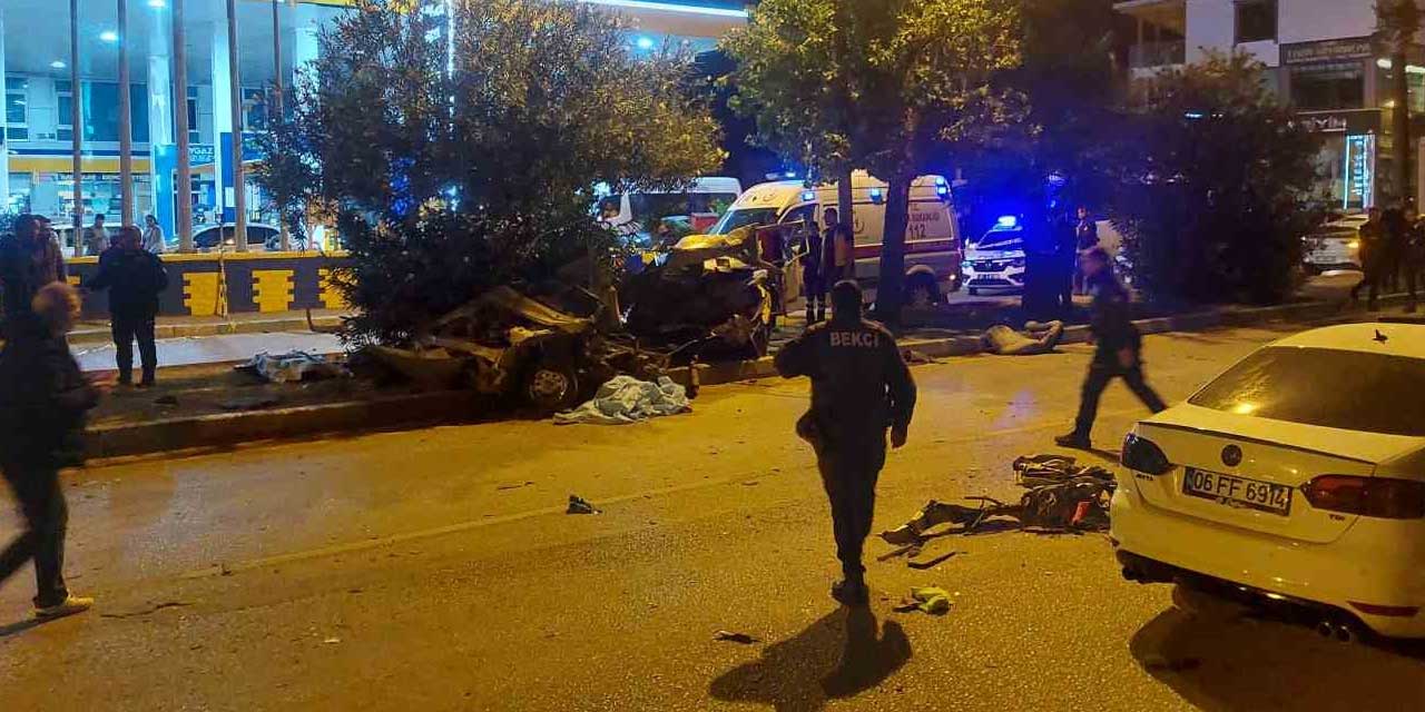 Ağaca çarpan otomobil 2'si kardeş 3 kişiye mezar oldu