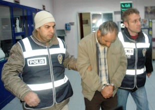 Uyuşturucu taşımaya 4 yıl 2 ay hapis!