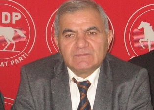 Zeybek’e eleştiri: Muhtar bile seçemeyiz