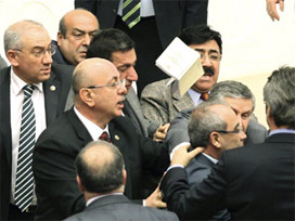 BDP'liyi ezilmekten MHP'liler kurtardı