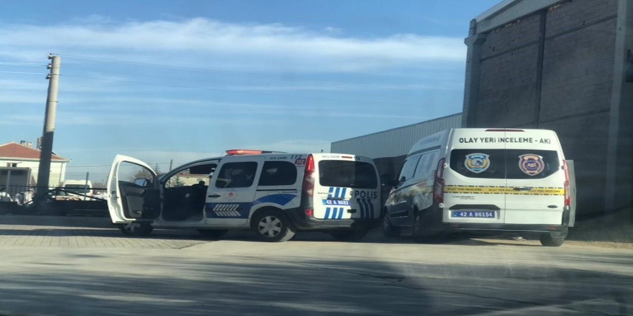 Konya’da 5 metrelik iskeleden düşen işçi yaralandı