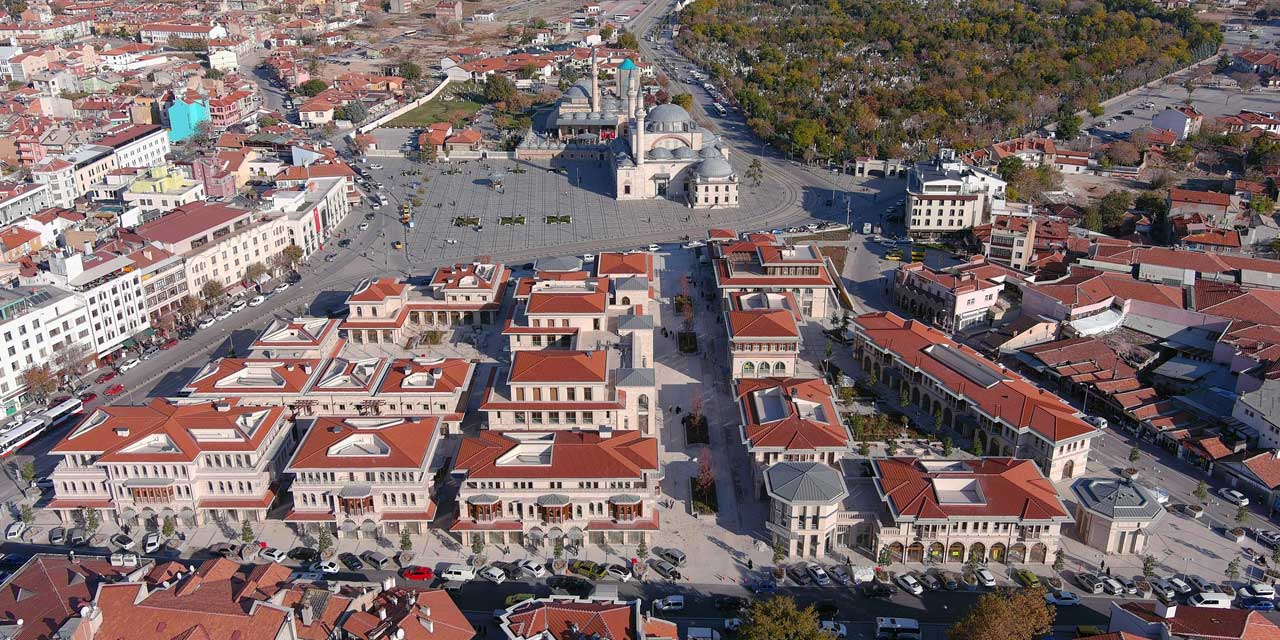 Konya esnafı Şeb-i Arus hazırlıklarını tamamladı