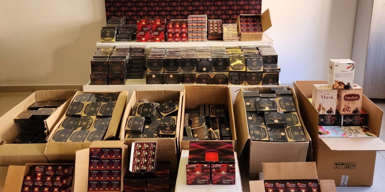 Konya'da Gerçekleştirilen Operasyonlarda Çok Sayıda Kaçak Tıbbi Ürün ve Cep Telefonu Ele Geçirildi