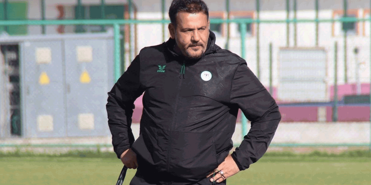 1922 Konyaspor'da teknik direktör krizi: Bekir Mehtap istifa etti