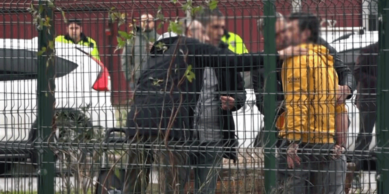 Parkta korku dolu anlar: Kız arkadaşını silahla rehin aldı