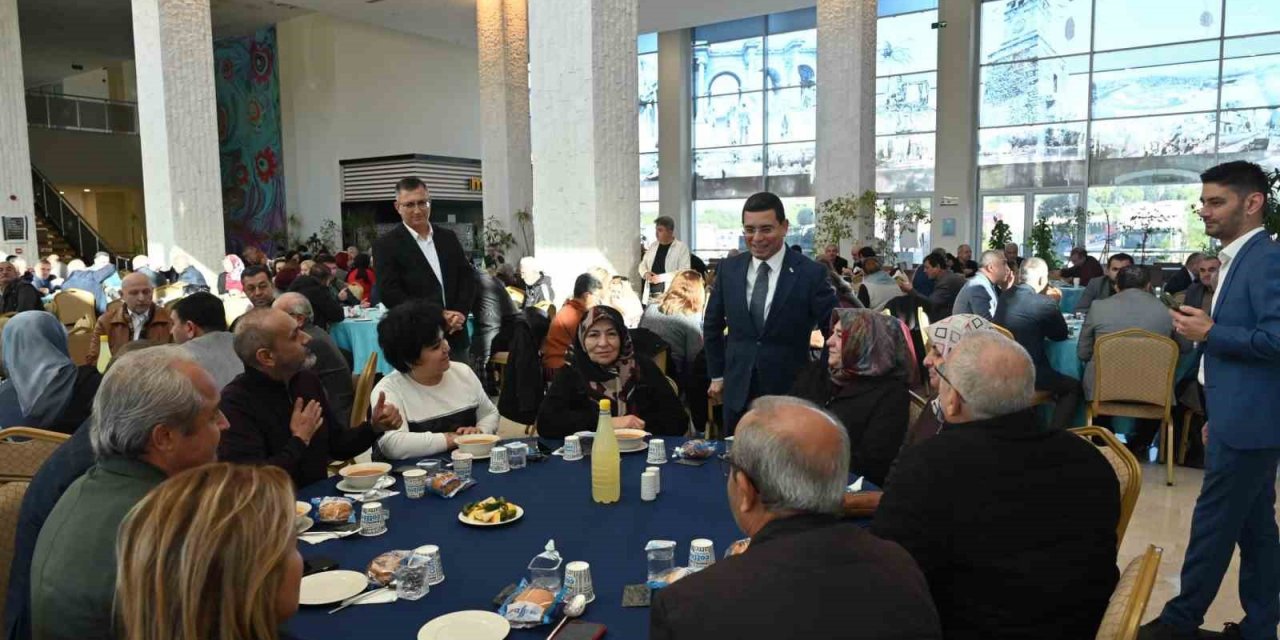 Konyalılar Derneği'nde 'Bamya Çorbası Buluşması'