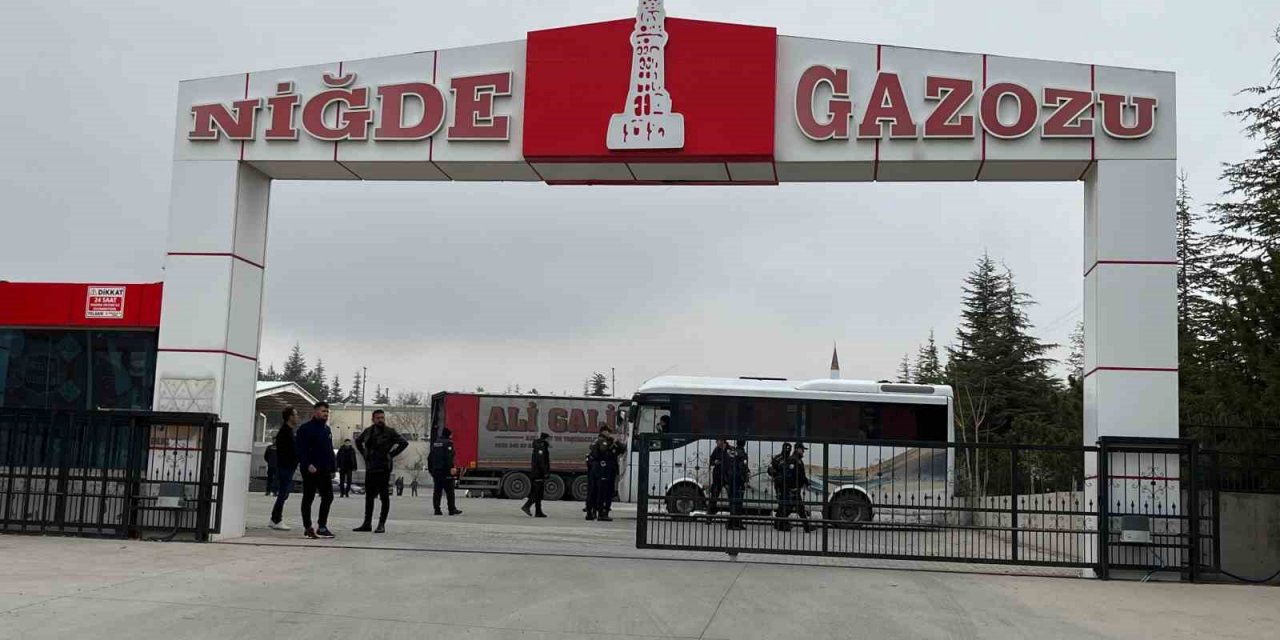 Niğde Gazozu fabrikasında feci kaza: Tankı temizleyen işçiler zehirlenerek can verdi