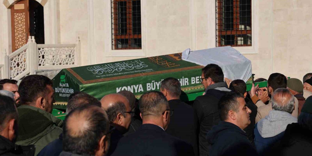 Sobadan zehirlenen Zübeyde Ay toprağa verildi, kızının tedavisi devam ediyor