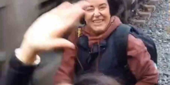 Selfie çekerken tren çarptı