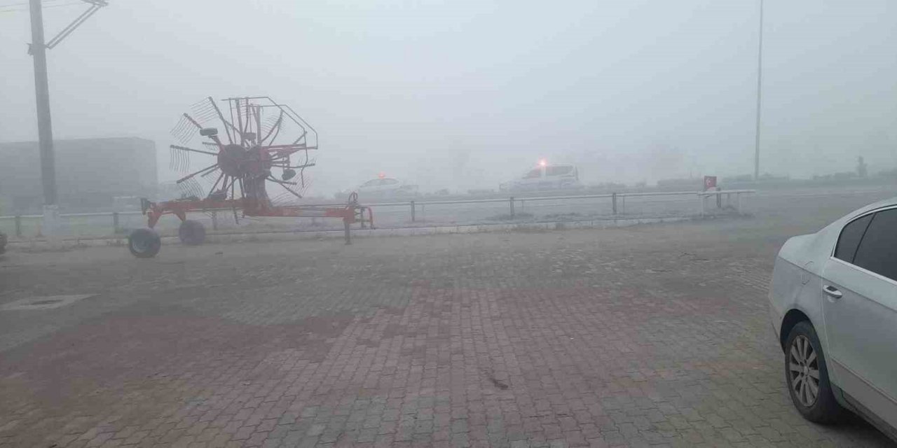 Konya-Ereğli yolunda yoğun sis trafiği etkiliyor