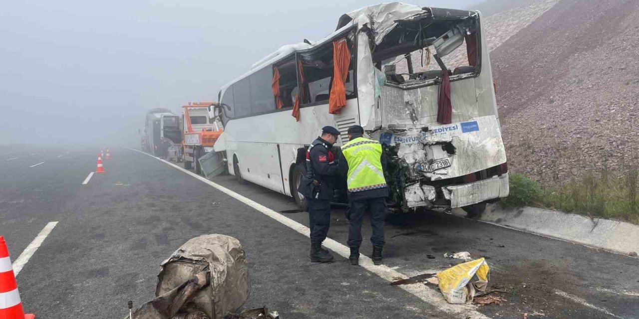 10 kişinin öldüğü 63 yaralı bulunan kazada 3 sürücü hakkında ilk karar