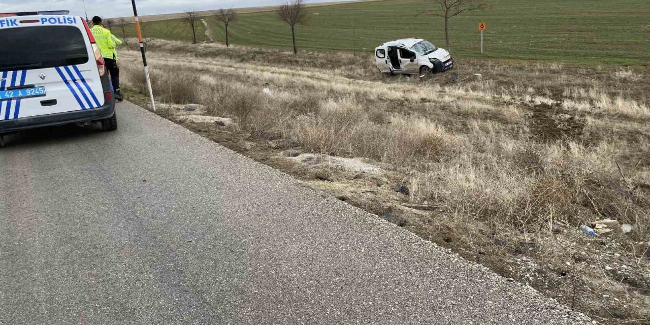 Kontrolden çıkan araç takla atıp durabildi