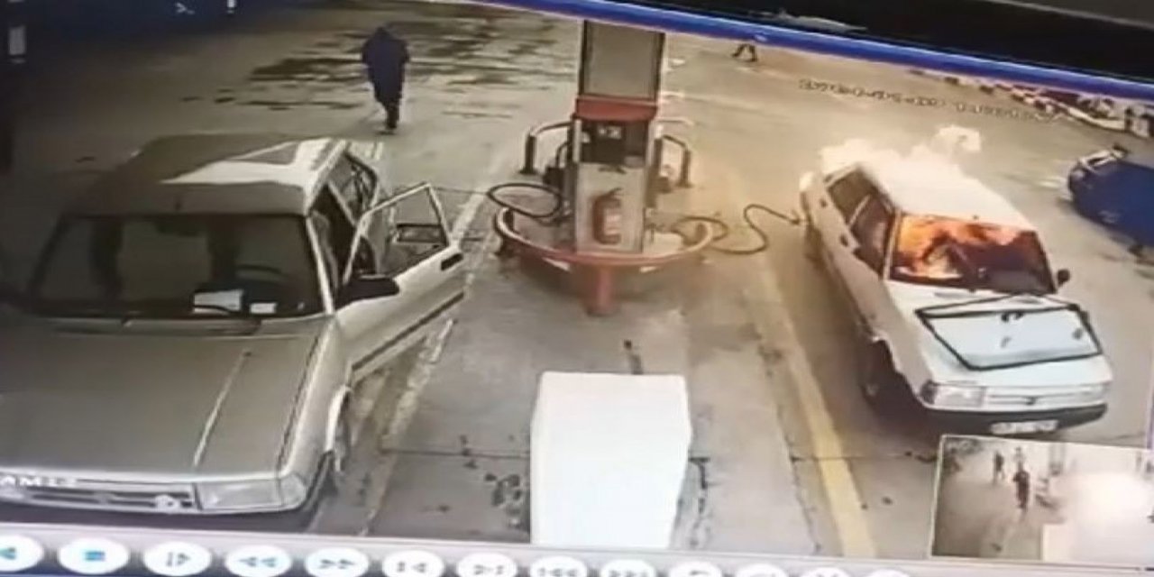 Yakıt alan otomobil bomba gibi patladı: İşte o anlar