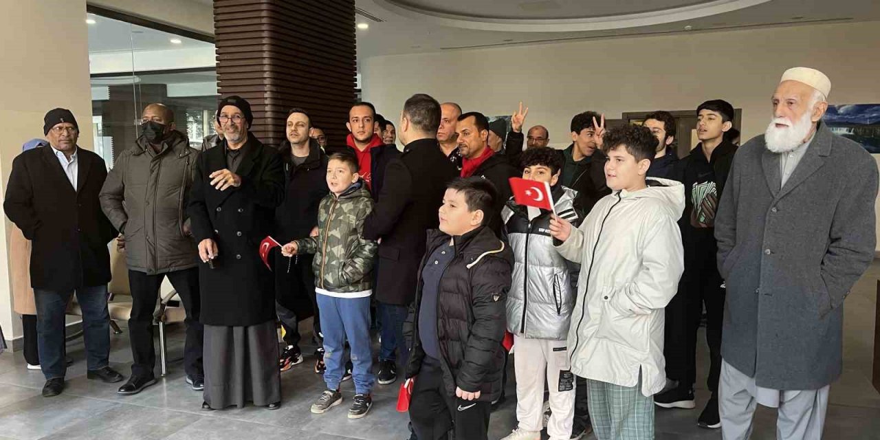 Aidatlara yapılan yüksek zamlar ve usulsüzlük iddiaları site sakinlerini isyan ettirdi